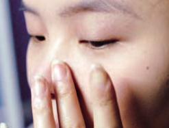 粉底刷快速上粉底步驟圖解