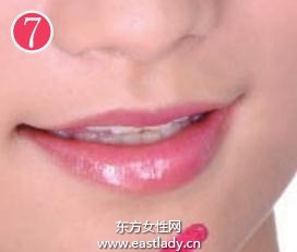 充滿活力美人妝 傳達(dá)快樂氣息