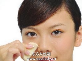 化妝技巧之粉餅的使用秘籍