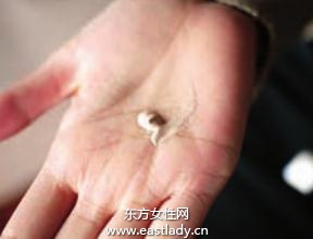 化妝小技巧 粉底液+粉餅輕松畫底妝