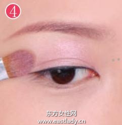 清純學(xué)生妝讓青春的氣息瞬間展現(xiàn)出來(lái)