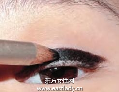 打造圓圓超萌眼睛眼線的畫法