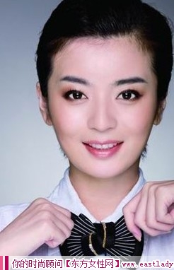 職業(yè)女性日?；瘖y步驟