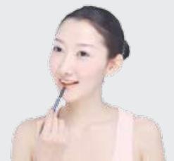 時(shí)尚M形唇妝 幸福唇形新選擇