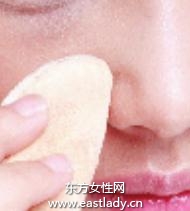 正確使用散粉 讓肌膚顯得通透自然