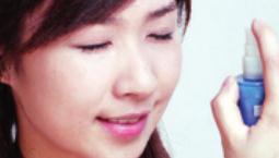 化妝教程之通過底妝遮蓋粉刺印跡