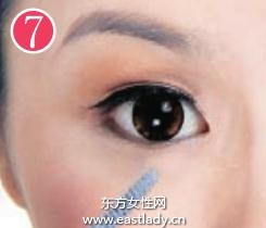 裸妝美睫刷涂法 眼睛變得閃亮迷人