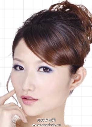 深邃迷離妝散發(fā)高貴撩人姿態(tài)