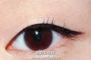 若有若無(wú)的隱形眼線的畫(huà)法