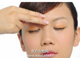 高保濕粉底液的正確使用方法