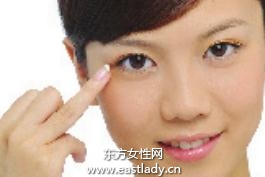 高保濕粉底液的正確使用方法