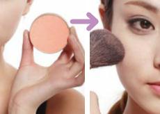 大地色系裸妝修容腮紅體現(xiàn)頑皮氣質