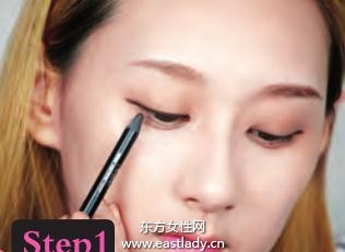 化妝教程之打造波西米亞風(fēng)風(fēng)格妝容