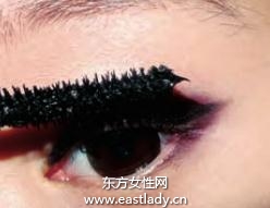 優(yōu)雅裸色眼妝的畫法 增加你的氣場