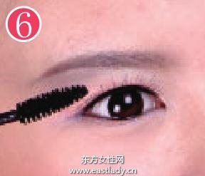 紅潤裸妝為冬季增加幾分暖意