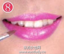 優(yōu)雅宴會妝化法展現(xiàn)出獨有溫柔美態(tài)