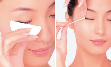 如何輕松的卸除睫毛膏