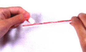 美甲教程之如何裝戴藝術(shù)指甲