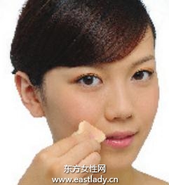 化妝技巧之粉餅的使用秘籍