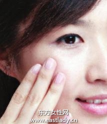 亞光質(zhì)感化妝品遮蓋泛紅肌膚