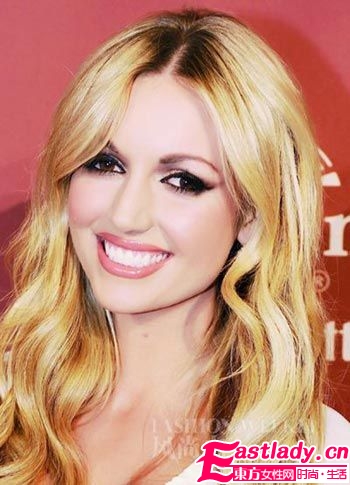 歐美女星15款新妝容 引領2012風采