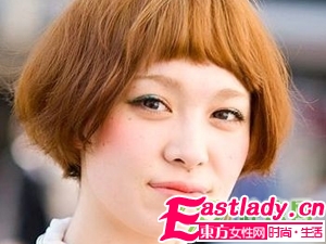 學(xué)街拍女生春日浪漫水潤裸裝