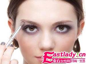 教大家五種煙熏妝的化法
