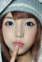 韓系無辜妝大眼妝的步驟圖解