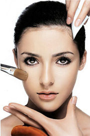 3步輕松搞定眼部底妝 持久不暗沉