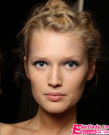 派對完美妝容 貓眼妝