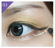 畫韓國(guó)貓眼妝的詳細(xì)步驟