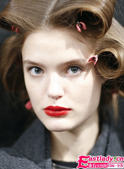 今季不可錯(cuò)過的八種最I(lǐng)N紅唇