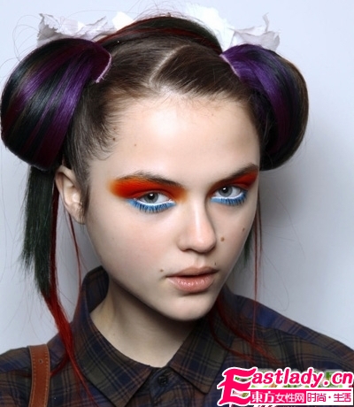 新潮流 彩色眼影大混搭