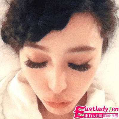 顯色不暈染 內(nèi)雙眼如何畫好眼妝(組圖)