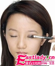單眼皮眼睛要怎么化妝會(huì)變大