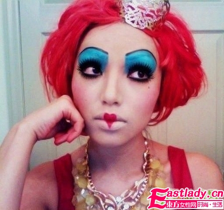 驚 隨變小姐神奇化妝術(shù)堪比整形