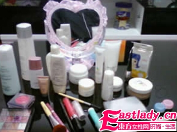 網(wǎng)友曬約會無暇甜美妝容步驟圖