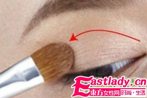 人氣女王教你打造魅力裸妝術(shù)