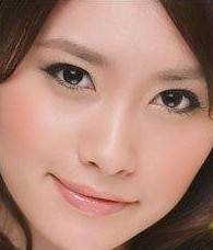 4款色彩美妝搭配 趕走秋冬的沉悶