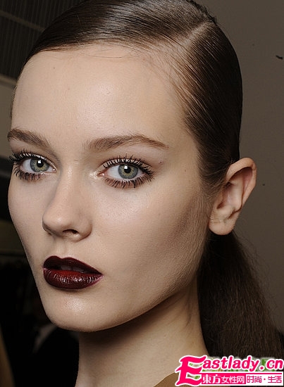 今季不可錯過的八種最I(lǐng)N紅唇