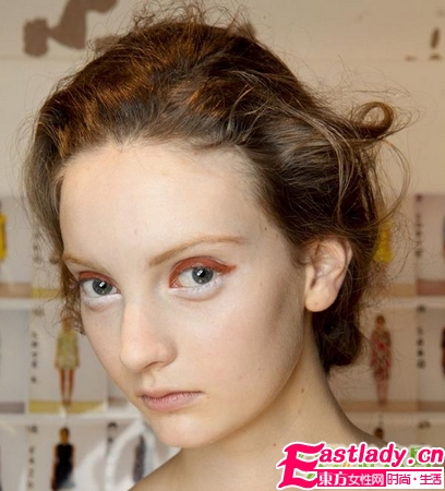 驚艷 暖橙色貓眼妝