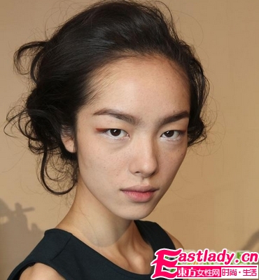 驚艷 暖橙色貓眼妝