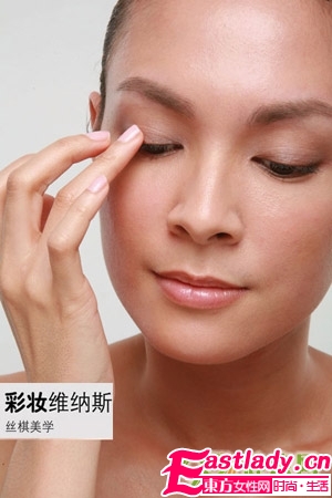 懶美人最愛的單色眼影立體畫法