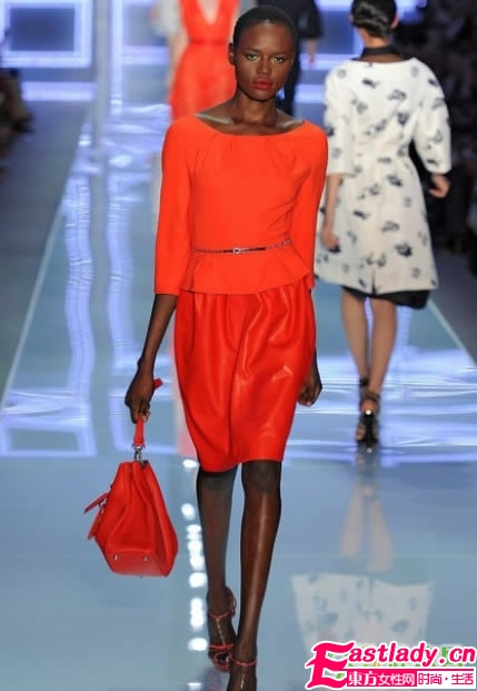 時裝周上的烈焰紅唇