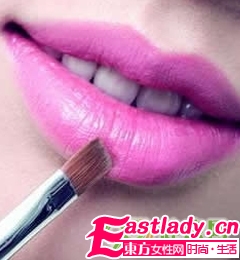 性感煙熏眼妝的技巧步驟圖解