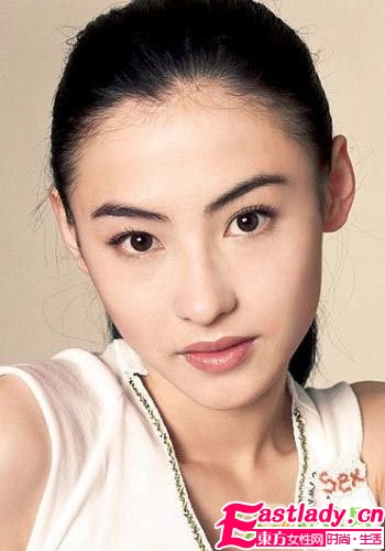 擁有棱角的眉形當(dāng)智慧美女