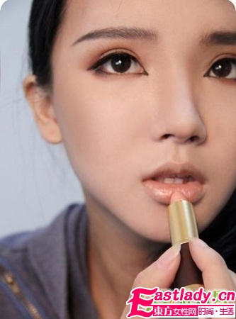 奇 看路人顏如何變美女 裸妝教學(xué)