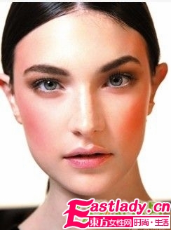 如何選擇適合自己的腮紅|如何選擇適合自己的腮紅