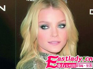 盤點(diǎn)明星約會(huì)甜蜜妝容