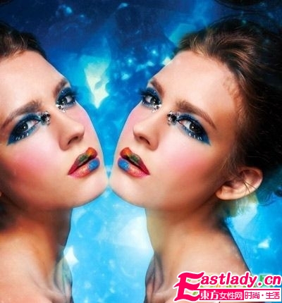 群星效仿 藍(lán)精靈 俏美妝